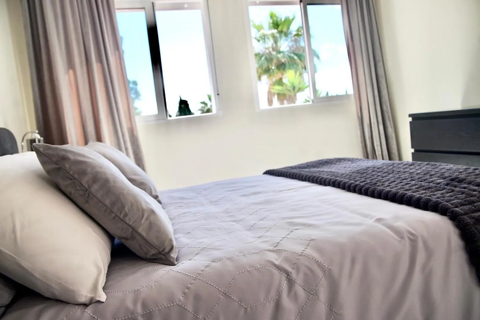 Luxury Seaside Villa ミハス