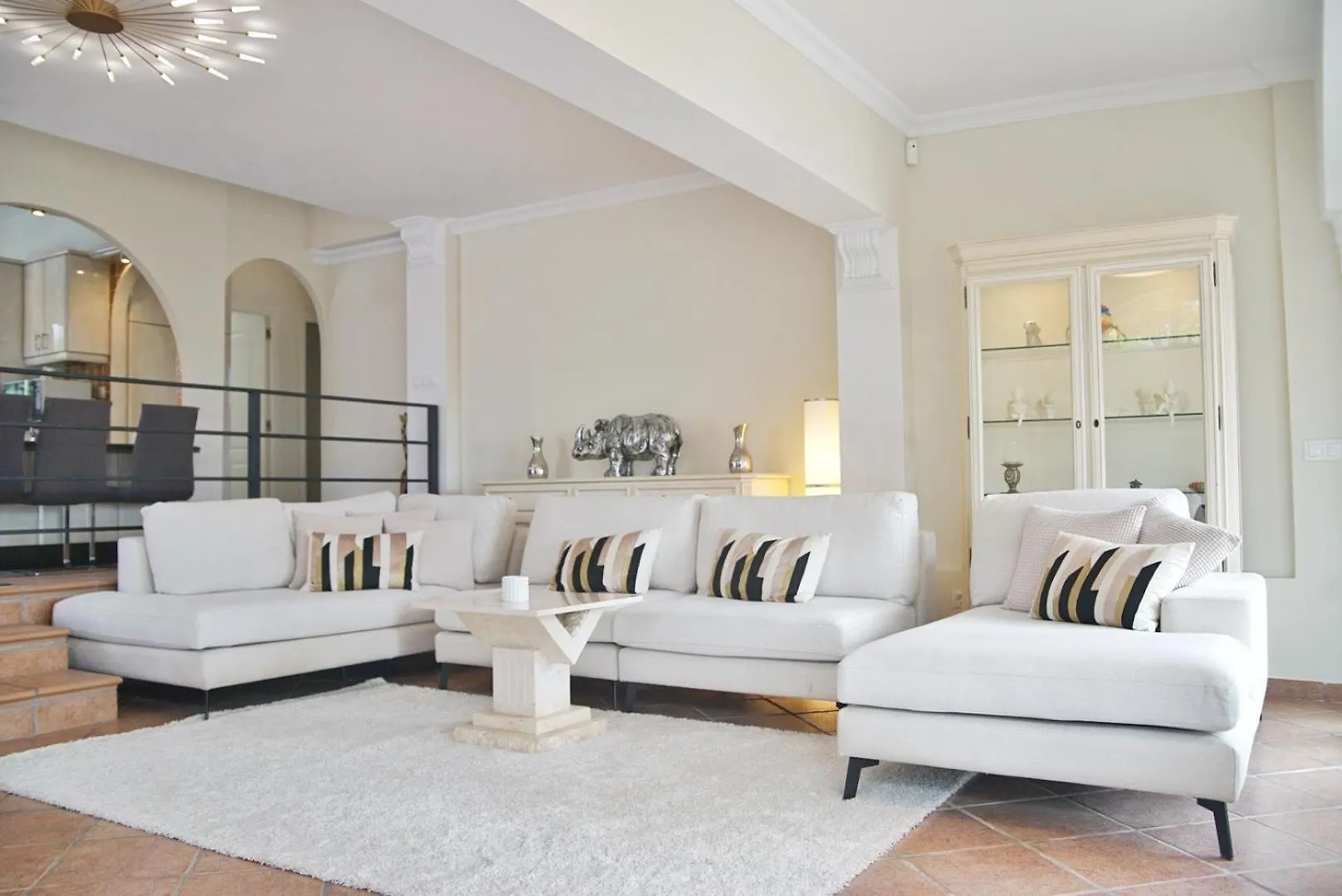 Luxury Seaside Villa ミハス